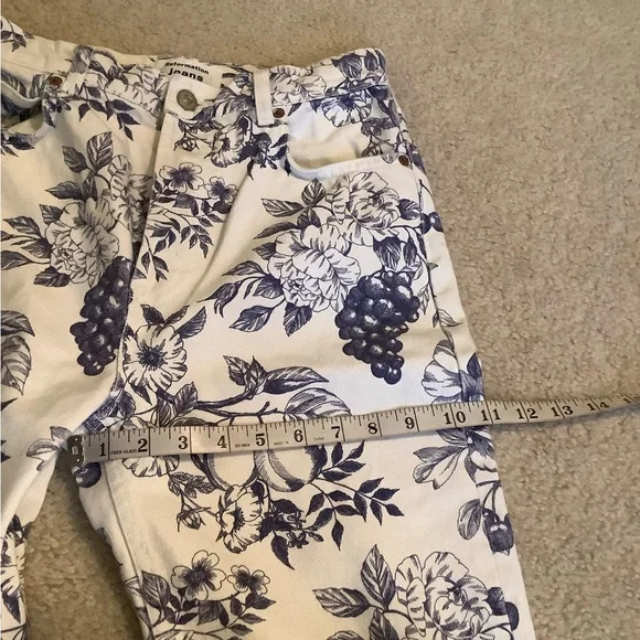 Reformation Jeans Cynthia Toile High Rise Straight White & Blue Size 27/4 small - Picture 6 of 13
